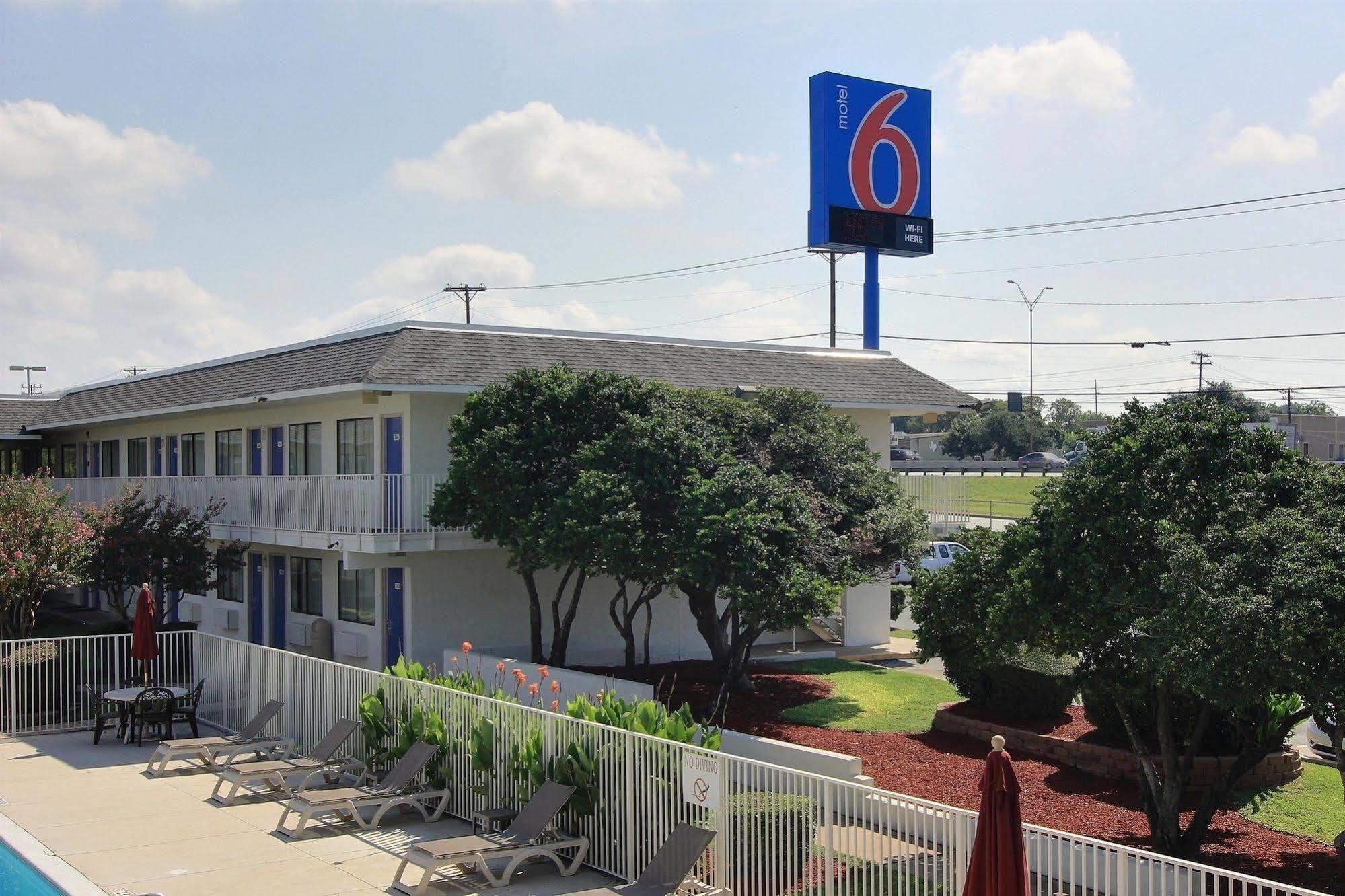 Motel 6-Austin, Tx - North Экстерьер фото
